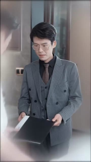 【穿成女配后，公主她不伺候了（76集）】高清流畅短剧一键解锁