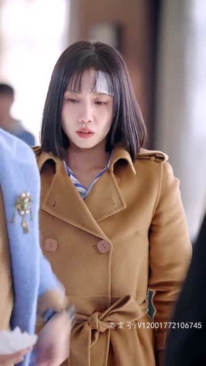 【谢秘书和她的三个上司（88集）】短剧全集网页直接播