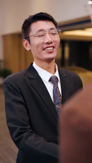【奶包小红娘我给爷爷找对象（59集）】高清流畅短剧一键解锁