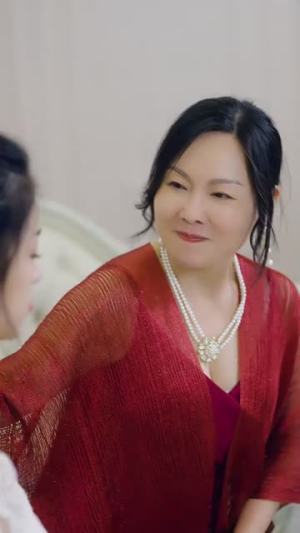 女扮男装后总裁念念不忘(83集) 女扮男装后总裁念念不忘(83集)短剧全剧免费合集