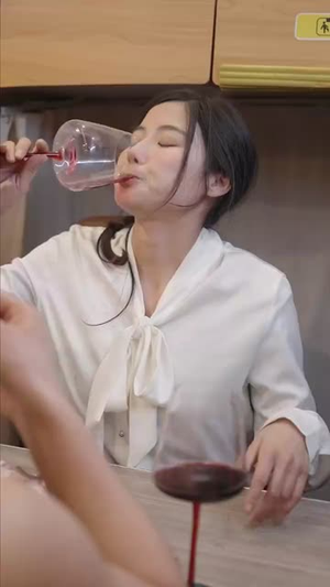 【和女老板独居荒野一百天（67集）】高清短剧网页播放全集