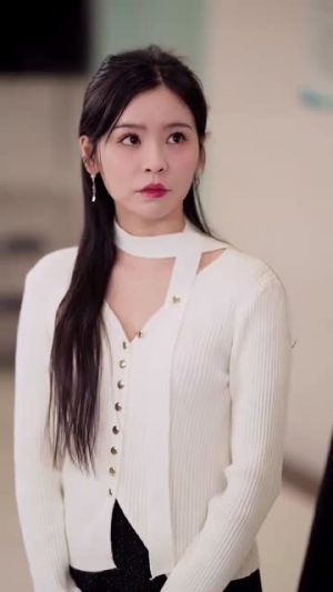 【她的春夏秋（80集）】热门短剧，网页直播大结局