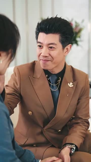 初恋重逢与白月光谈一场黄昏恋(80集) 初恋重逢与白月光谈一场黄昏恋(80集)短剧全集热力排行榜之一
