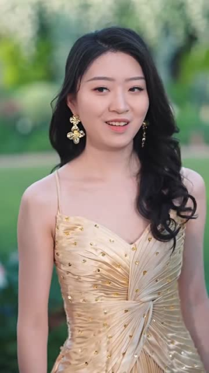 【我和闺蜜一起穿进狗血短剧（66集）】独家短剧平台全集任你赏