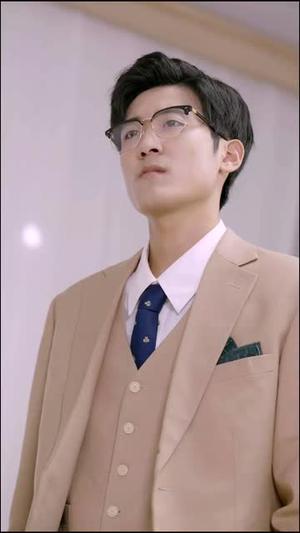 【穿成反派的炮灰妻子（80集）】全集短剧在线免费观看