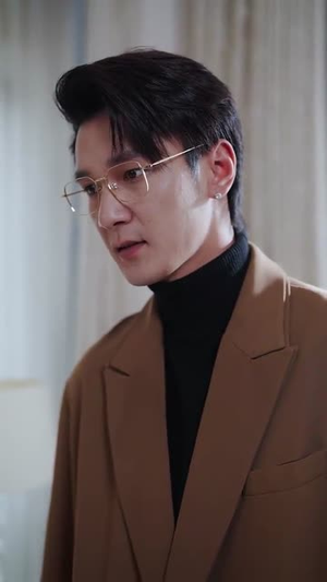 【她从风暴中走来（60集）】全集短剧轻松观看无限制