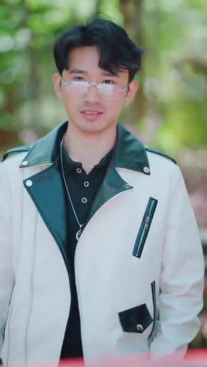 错爱后被美女老板抢婚（80集）短剧合集蓝光画质