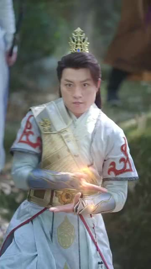 人到晚年绝美魔女拿我当炉鼎(80集) 人到晚年绝美魔女拿我当炉鼎(80集)短剧全集高清无码版